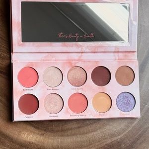 Dominique Cosmetics Coral Blossom Palette